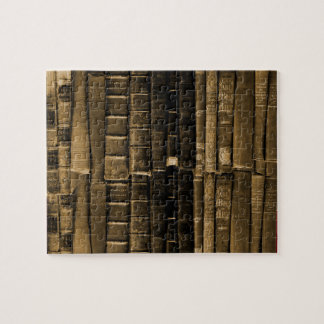 Stapel des Buch-Puzzlespiels Puzzle