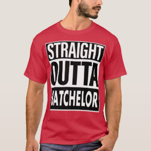 Stapelname direkt über Batchelor T-Shirt