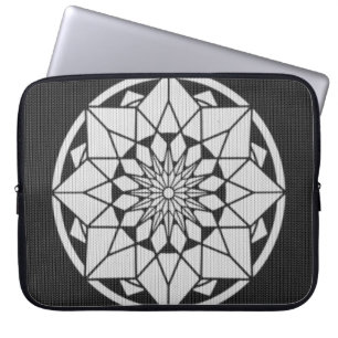 Star Mandala strickt schwarz & weiß Laptopschutzhülle