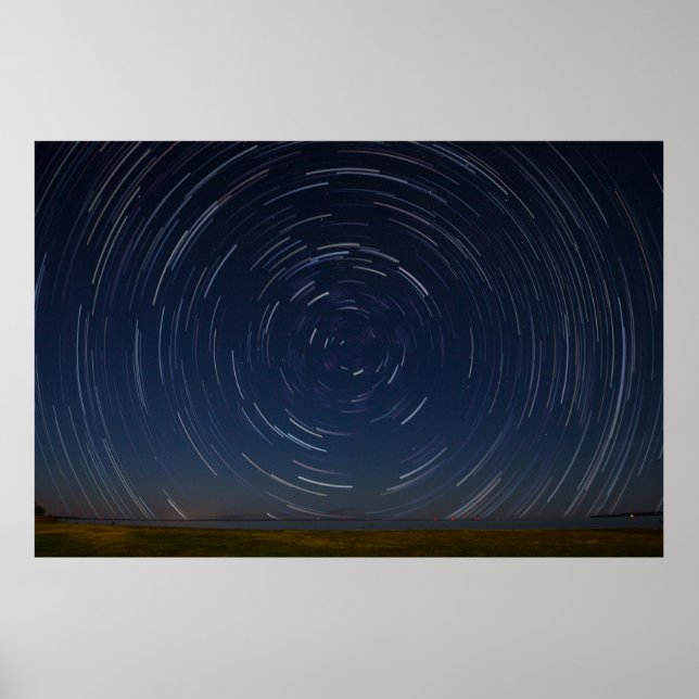 Star Trails Over Lake Huron at St. Ignace, MI Poster (Vorne)