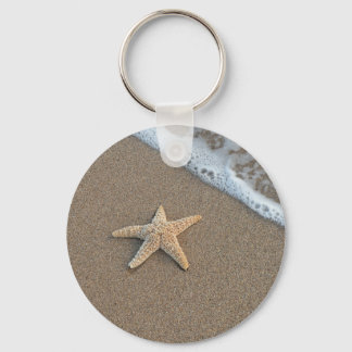 Starfish am Strand Schlüsselanhänger