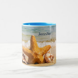 Starfish and Seashells am Strand Personalisiert Zweifarbige Tasse