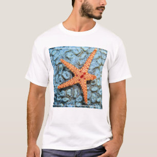 Starfish auf einer Koralle mit Polips T-Shirt