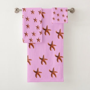 Starfish oder Seestern aus dem Ozean auf rosa Badhandtuch Set