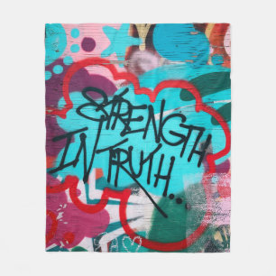 Stärke in der Wahrheit Graffiti Fleecedecke