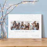 Starred Tidings | 3 Foto Collage Hanukkah Card Feiertagskarte<br><div class="desc">Schicken Sie Hanukkah-Grüße im schicken Stil mit diesen eleganten und modernen Foto-Collage-Karten mit drei quadratischen Fotos, die nebeneinander angeordnet sind und mit Line-gezeichnet Verzierungen an der Spitze und am Ende verziert sind. "Möchten Sie Liebe und Licht" erscheint unter der modernen Schrift, mit Ihrem "Happy Hanukkah" und Ihrem Familiennamen unten rechts....</div>