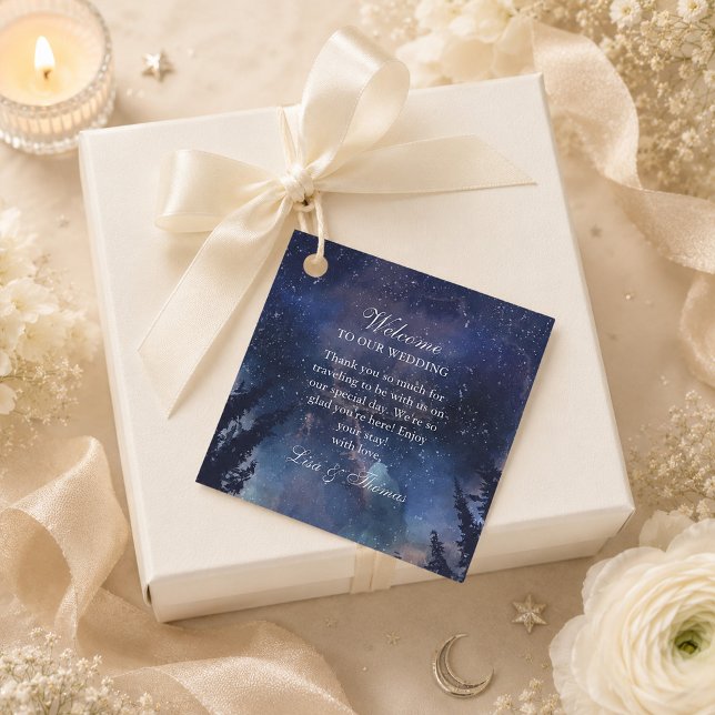 Starry Night Forest Wedding Geschenkanhänger (Starry Night Forest Celestial Wedding Favor Tag on an elegant wedding gift box)