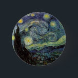Starry Night - van Gogh Button<br><div class="desc">Von der Nackenleuchte des Bergarbeiters bis zu der, die er auf seinem Fenstersill nach der Szene mit Gauguin platzierte; vom Abend-Stern, den er 1875 in Corot Olive Orchard feststellte, bis hin zu dem Brief, den er seinem Bruder im August 1888 schrieb, in dem er sagte: "Irgendwann werden Sie ein Bild...</div>