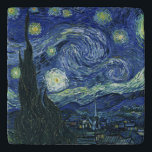 Starry Night Vincent van Gogh Kunstmalerei Töpfeuntersetzer<br><div class="desc">Vincent van Gogh (Niederländisch, 1853 - 1890) Starry Night, 1889, Oil on Leinwand Ungerahmt: 73 × 92 cm (28, 7 × 36, 2 in) Dieses Bild zeigt den Blick von der Ostseite des Van Gogh-Asylzimmers in Saint-Rémy-de-Provence ce, er fügte ein idealisiertes Dorf hinzu. Seit 1941 ist es in der ständigen...</div>