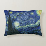 Starry Night Vincent van Gogh Kunstmalerei Zierkissen<br><div class="desc">Vincent van Gogh (Niederländisch, 1853 - 1890) Starry Night, 1889, Oil on Leinwand Ungerahmt: 73 × 92 cm (28, 7 × 36, 2 in) Dieses Bild zeigt den Blick von der Ostseite des Van Gogh-Asylzimmers in Saint-Rémy-de-Provence ce, er fügte ein idealisiertes Dorf hinzu. Seit 1941 ist es in der ständigen...</div>