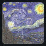 Starry Night von Vincent van Gogh Quadratischer Aufkleber<br><div class="desc">Starry Night by Vincent van Gogh ist ein Vintages, kunstvolles Post-Impressionismus Landschaft Stadtbild mit Blick auf Saint Remy, Frankreich aus van Gogh Asyl. Der Nachthimmel wirbelt mit Wolken und leuchtendem Halbmond und strahlenden Sternen über dem malerischen Dorf. Starry Night ist wahrscheinlich van Goghs berühmteste Gemälde und wurde während des Tages...</div>