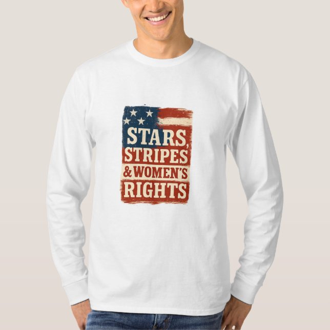 Stars, Stripes & Women’s Rights Distressed Flag T-Shirt (Vorderseite)