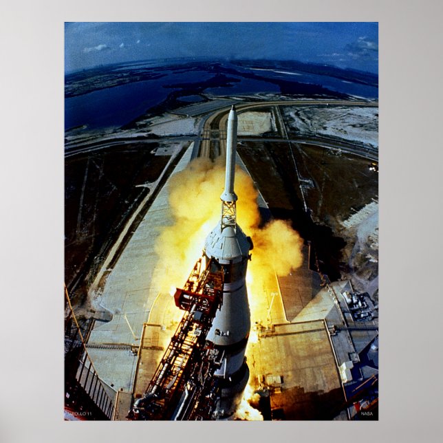 Start der ersten Männer zum Mond - Apollo 11 Poster (Vorne)
