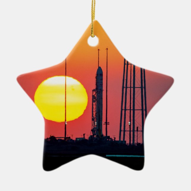 Start der NASA Antares Rocket Sunrise Keramikornament (Vorne)