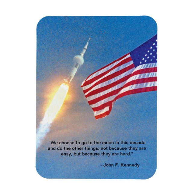 Start von Apollo 11 mit amerikanischer Flagge Magnet (Vertikal)