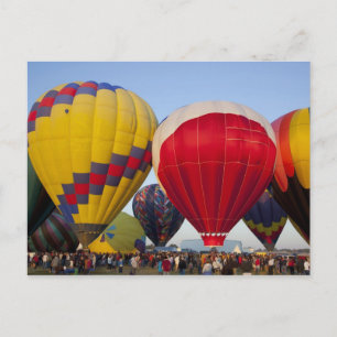 Start von Heißluftballons Postkarte