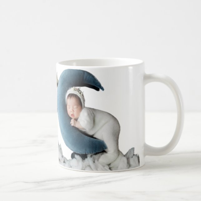 🌙 Start Wild, Moon Child Mug – Sleeping Baby on M Kaffeetasse (Rechts)
