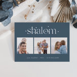 Startende Verbindung | Hanukkah Foto Collage Folien Feiertagskarte<br><div class="desc">Senden Sie Hanukkah Grüße an Freunde und Familie in schicken Stil mit unseren eleganten Fotokarten. Die Karte ist so konzipiert, dass sie drei Ihrer liebsten quadratischen Fotos, die nebeneinander in einem Collage-Format angeordnet sind, aufnehmen kann. Sie enthält Ihren persönlichen Gruß (mit "fröhlicher Hanukkah" gezeigt) und die Familiennamen, die sich unten...</div>