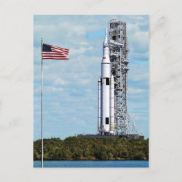 Startsystem für das NASA SLS-Weltraumbahnsystem Postkarte