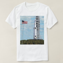Startsystem für das NASA SLS-Weltraumbahnsystem T-Shirt