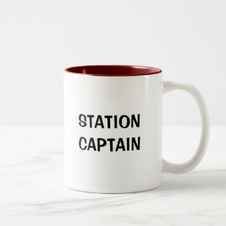 STATIONS-KAPITÄN MUG ZWEIFARBIGE TASSE
