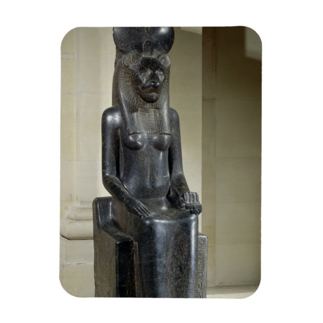 Statue der lionenköpfigen Göttin Sekhmet, aus dem Magnet (Vertikal)