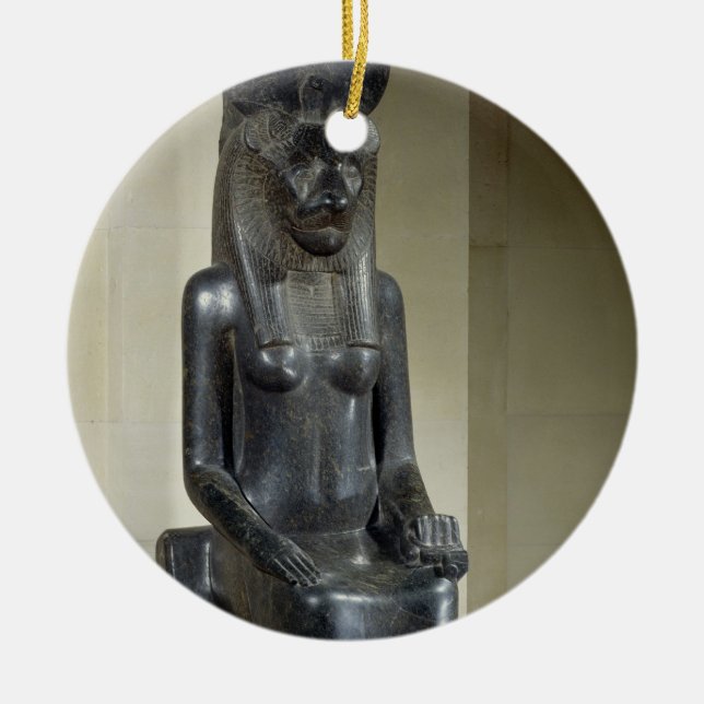 Statue der Löwe-köpfigen Göttin Sekhmet, vom Th Keramikornament (Vorne)
