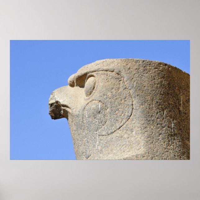 Statue des Falcon God Horus im Edfu-Tempel, Ägypte Poster (Vorne)