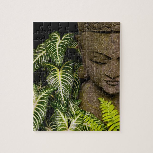 Statue in Garten-Standortinformationen: Chiang MA Puzzle (Vertikal)