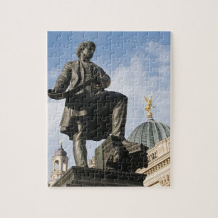 Statue mit Glasdom auf dem Kunstverein-Gebäude Puzzle
