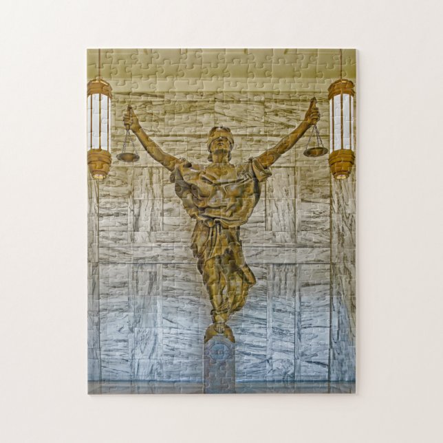 Statue of Justice New York. Puzzle (Vertikal)