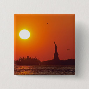 Statue of Liberty, New York Harbour, NY, USA, Button
