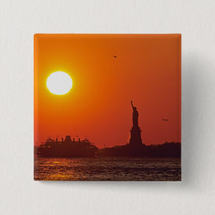 Statue of Liberty, New York Harbour, NY, USA, Button