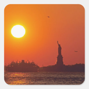 Statue of Liberty, New York Harbour, NY, USA, Quadratischer Aufkleber