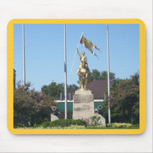 Statue St. Jeanne d'Arc Mousepad
