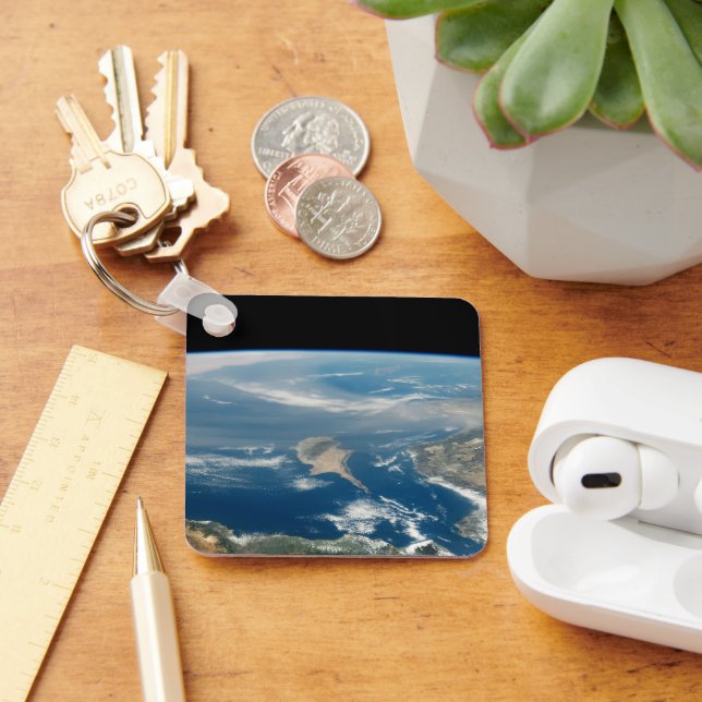 Staub über dem Mittelmeer und der Insel Zypern Schlüsselanhänger (Schreibtisch)