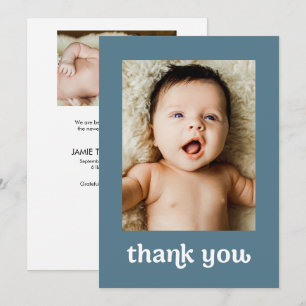 Staubblau Trendige Typografie Moderne 2 Baby-Fotos Dankeskarte