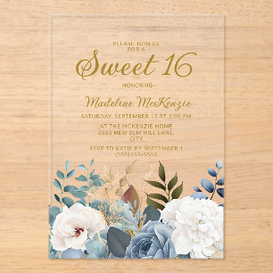 Staubblau Weiße Florale Sweet 16 Acryleinladungen