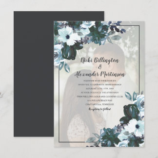 Staubblaue Abenddämmerung-Blumen-Hochzeitsfoto Einladung