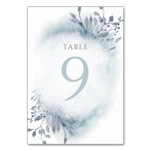 staubblaue Aquarellfarben-Blume Tischnummer 9