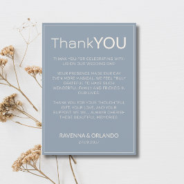 Staubblaue Elfenbein-Farbene Old-Money-Moderne-Dan Ankündigung