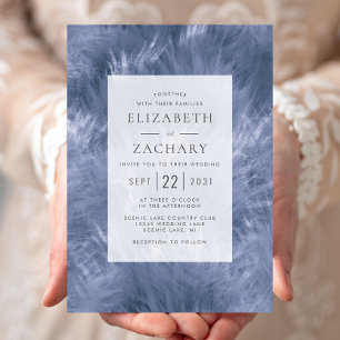 Staubblaue Federn Eleganz Hochzeit Einladung