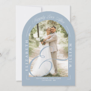 Staubblaue Foto-Arch-Script-Hochzeitsempfang Einladung
