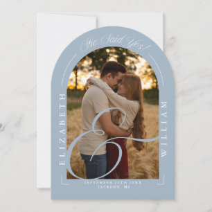 Staubblaue Foto-Tor-Hochzeitsankündigungsfeier mit Einladung
