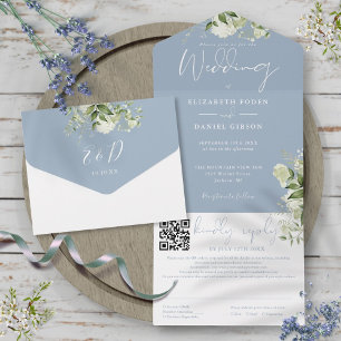 Staubblaue Grüne Monogramm-QR-Code-Hochzeit All In One Einladung