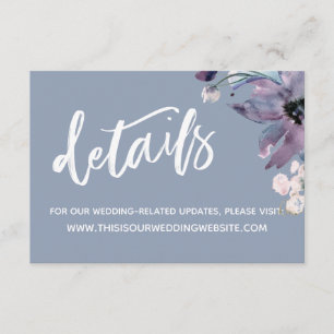 Staubblaue Handschrift Florale Hochzeitsdetails Begleitkarte