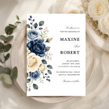 Staubblaue Navy- & Elfenbein-Rosen-Hochzeit