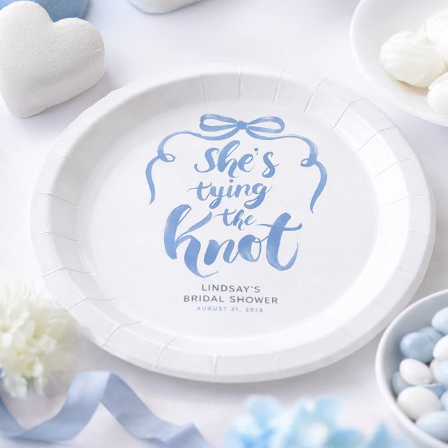 Staubblaue Schleife Sie macht den Knoten Brautdusc Pappteller (Dusty Blue Bow Bridal Shower Paper Plates for Whimsical Celebration)