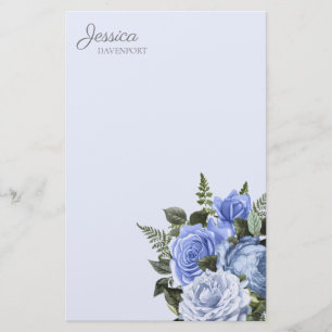 Staubblaue Vintage-Wasserfarben-Blumen-Schreibware Briefpapier
