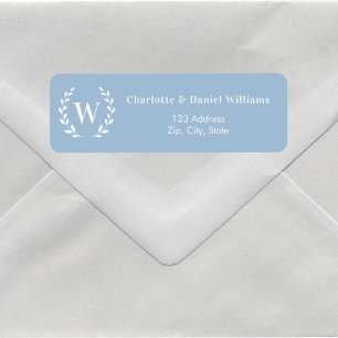 Staubblauer Monogramm-Anfangsbuchstabe Kranz Rücks
